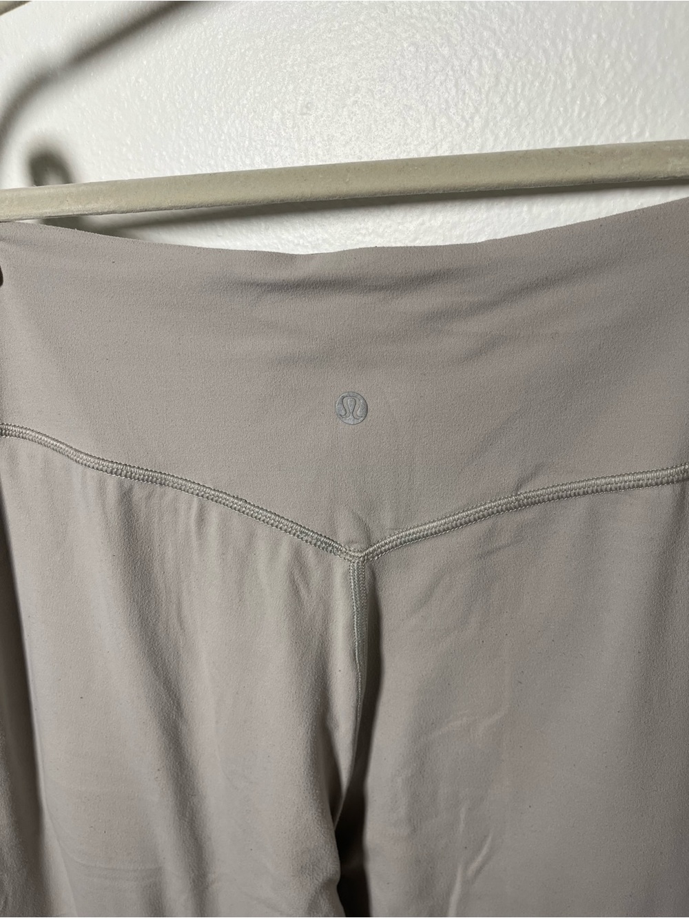 Lululemon SIZE 8 Taupe High-Waist Jogger Leggings
